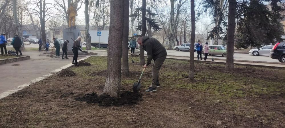 Юрий Будрин: Сегодня, 15 марта 2025 года, руководитель Управы Кировского внутригородского района Администрации городского округа Донецк ДНР Алексей Дмитрюк, первый заместитель руководителя Управы Юлия Петрушина, заместитель... Юрий Будрин: Сегодня, 15 марта 2025 года, руководитель Управы Кировского внутригородского района Администрации городского округа Донецк ДНР Алексей Дмитрюк, первый заместитель руководителя Управы Юлия Петрушина, заместитель...