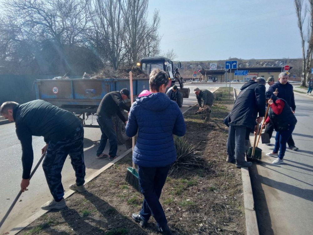 Наталья Великодная: Сегодня жители Тельмановского муниципального округа присоединились к общереспубликанскому субботнику Наталья Великодная: Сегодня жители Тельмановского муниципального округа присоединились к общереспубликанскому субботнику