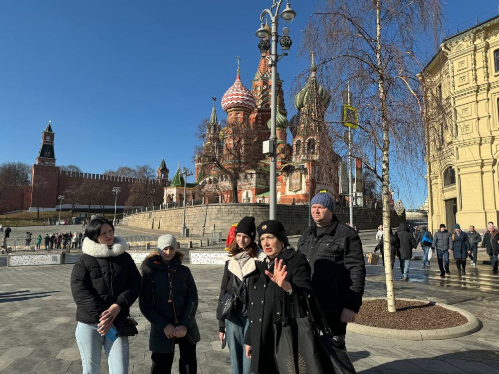Александр Волошин: В прошлом месяце, во время визита в Старобешевский район ДНР, я посетил Новосветскую детскую музыкальную школу Александр Волошин: В прошлом месяце, во время визита в Старобешевский район ДНР, я посетил Новосветскую детскую музыкальную школу