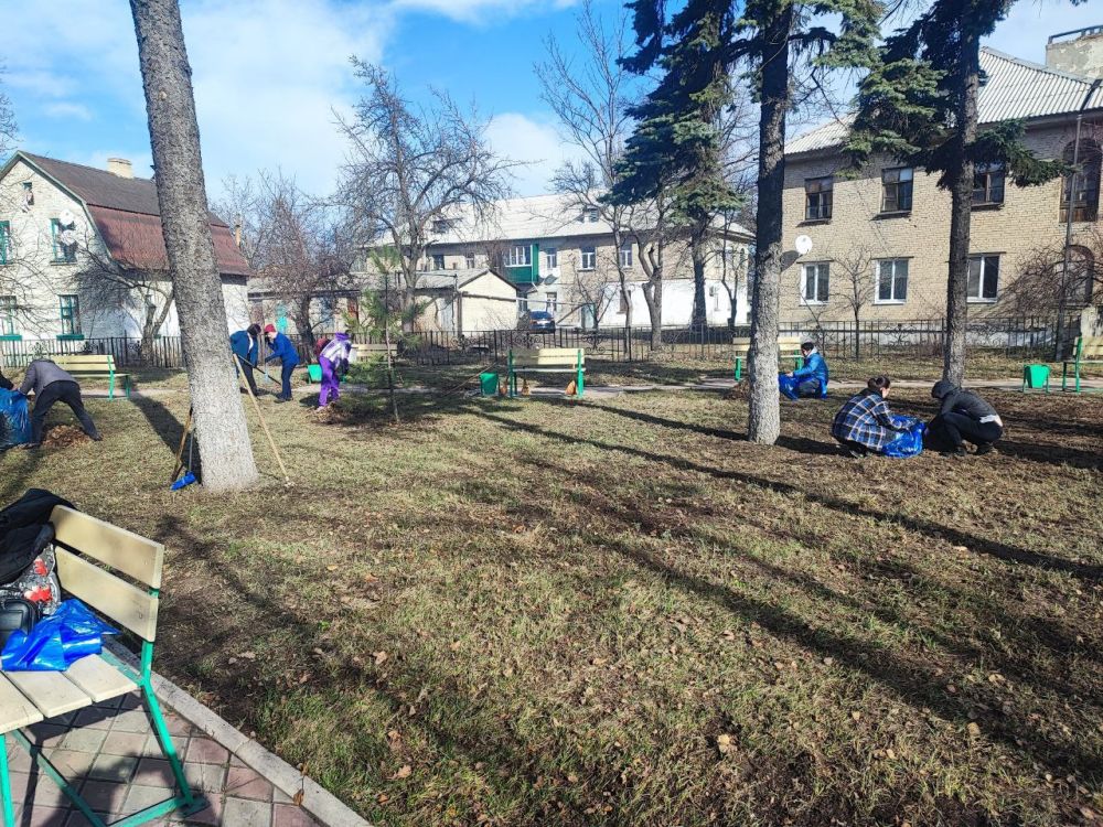 Сергей Желновач: Городской округ Дебальцево принимает активное участие в общереспубликанском субботнике Сергей Желновач: Городской округ Дебальцево принимает активное участие в общереспубликанском субботнике