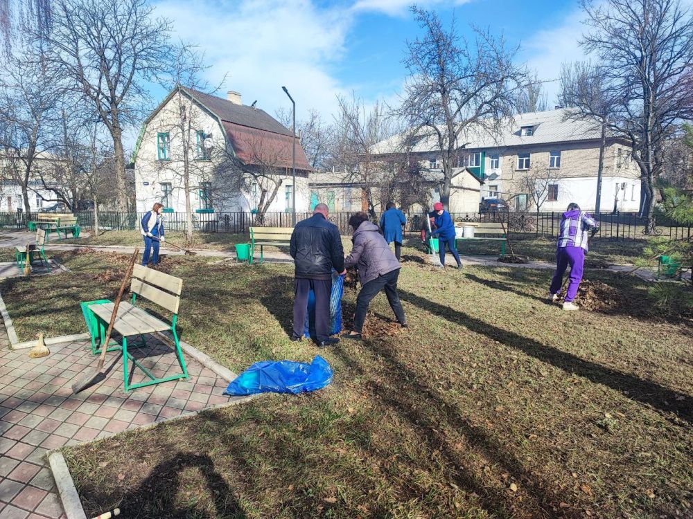 Сергей Желновач: Городской округ Дебальцево принимает активное участие в общереспубликанском субботнике Сергей Желновач: Городской округ Дебальцево принимает активное участие в общереспубликанском субботнике