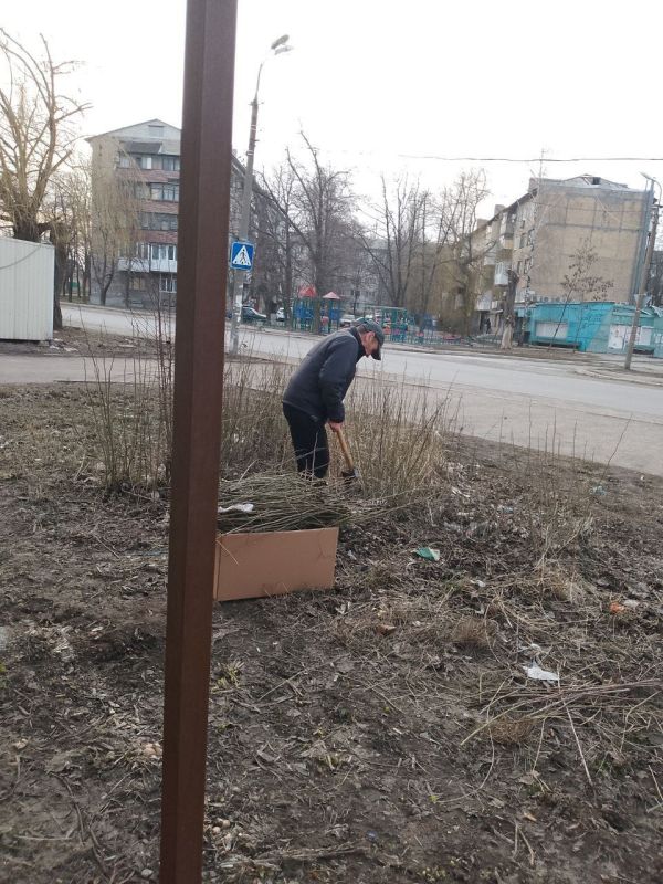 5 марта 2025 года стартовал месячник благоустройства и озеленения территорий «Зеленый Донбасс» 5 марта 2025 года стартовал месячник благоустройства и озеленения территорий «Зеленый Донбасс»