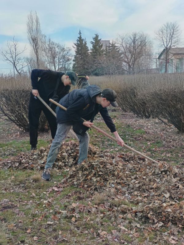 Общереспубликанский субботник в городском округе Енакиево Общереспубликанский субботник в городском округе Енакиево