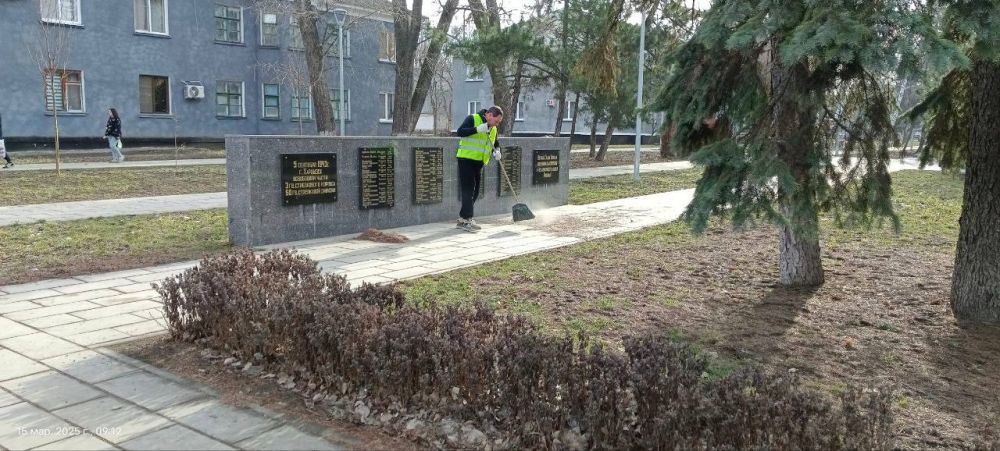 Виктория Жукова: В рамках проведения Республиканского субботника, организованного администрацией городского округа Харзызск, шеф регион (Нижегородская область) принял активное участие Виктория Жукова: В рамках проведения Республиканского субботника, организованного администрацией городского округа Харзызск, шеф регион (Нижегородская область) принял активное участие