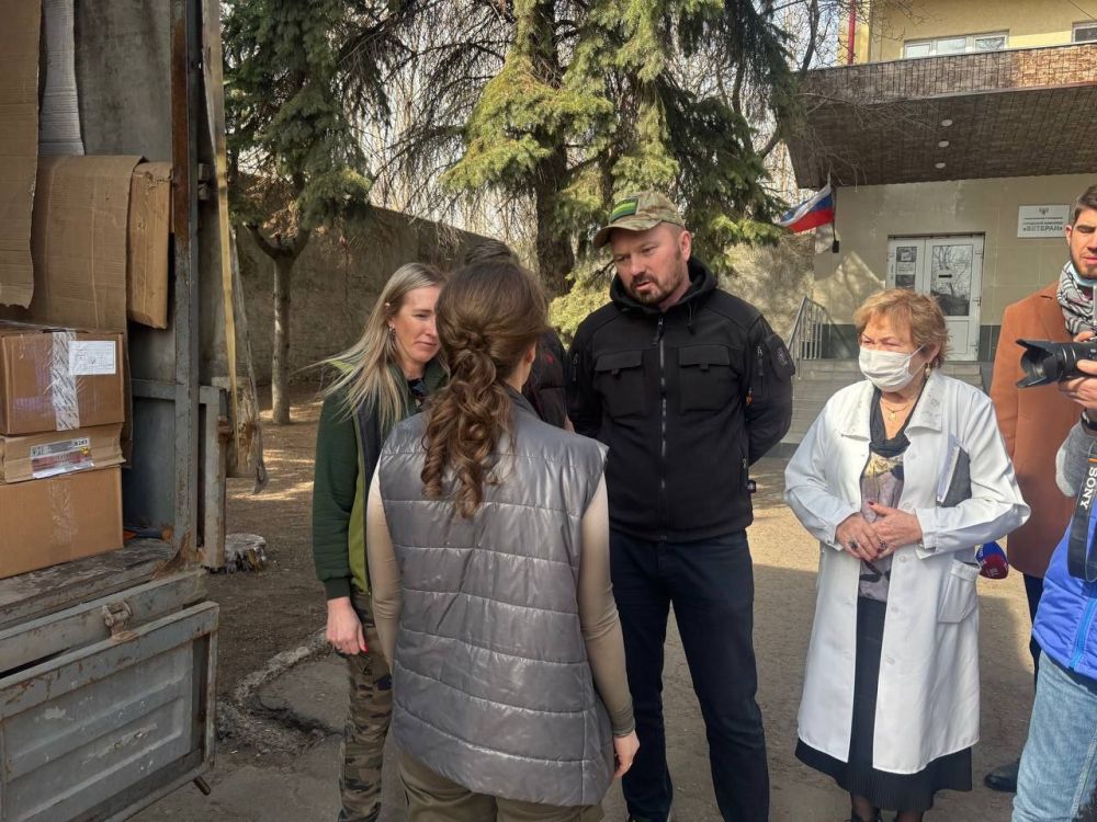 Анна Кузнецова: Передали помощь жителям Курахово в ПВР и отправили тем, кто остаётся ещё в селе Анна Кузнецова: Передали помощь жителям Курахово в ПВР и отправили тем, кто остаётся ещё в селе