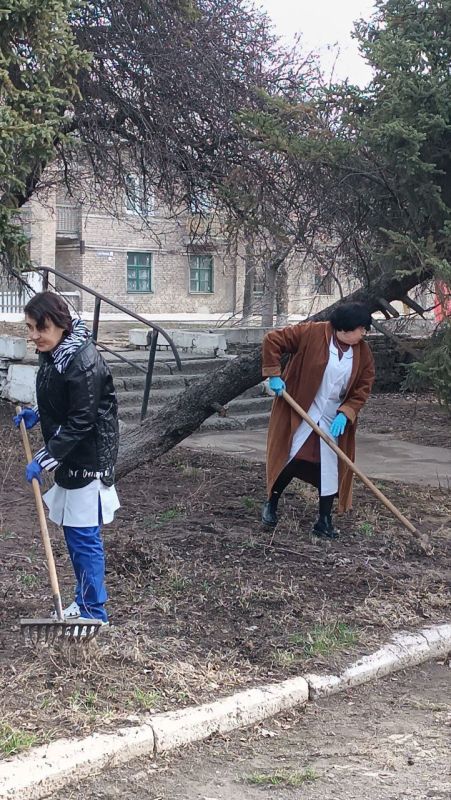 Сотрудники городской больницы №2 приняли участие в общереспубликанском субботнике Сотрудники городской больницы №2 приняли участие в общереспубликанском субботнике