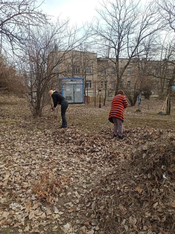 Сотрудники городской больницы №2 приняли участие в общереспубликанском субботнике Сотрудники городской больницы №2 приняли участие в общереспубликанском субботнике