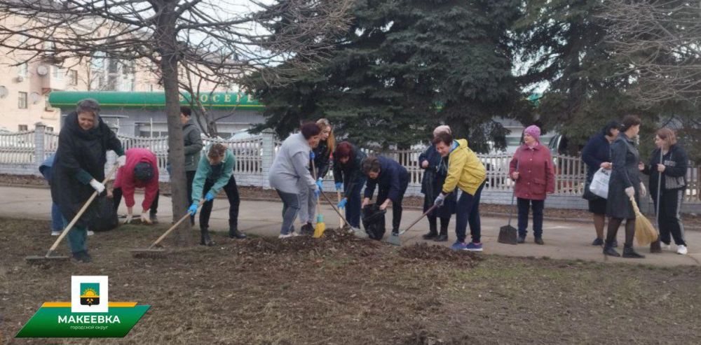 В Центрально-Городском районе состоялся субботник В Центрально-Городском районе состоялся субботник