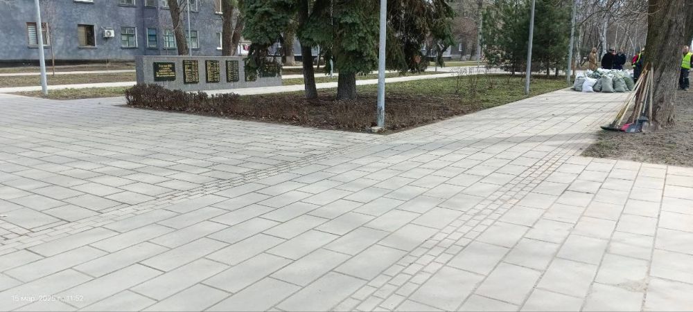 Виктория Жукова: В рамках проведения Республиканского субботника, организованного администрацией городского округа Харзызск, шеф регион (Нижегородская область) принял активное участие Виктория Жукова: В рамках проведения Республиканского субботника, организованного администрацией городского округа Харзызск, шеф регион (Нижегородская область) принял активное участие