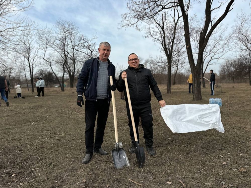 Андрей Крамар: Принял участие в субботнике по благоустройству и озеленению, которое объявил Глава Донецкой Народной Республики Денис Владимирович Пушилин Андрей Крамар: Принял участие в субботнике по благоустройству и озеленению, которое объявил Глава Донецкой Народной Республики Денис Владимирович Пушилин