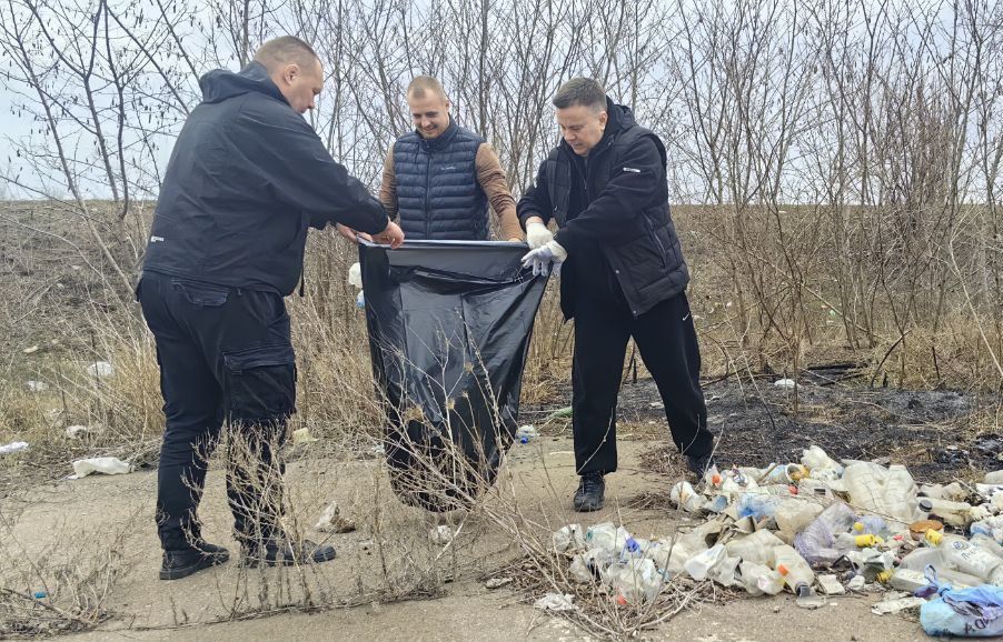Второй день жители Республики принимают участие в субботниках по наведению чистоты и порядка в городах Второй день жители Республики принимают участие в субботниках по наведению чистоты и порядка в городах