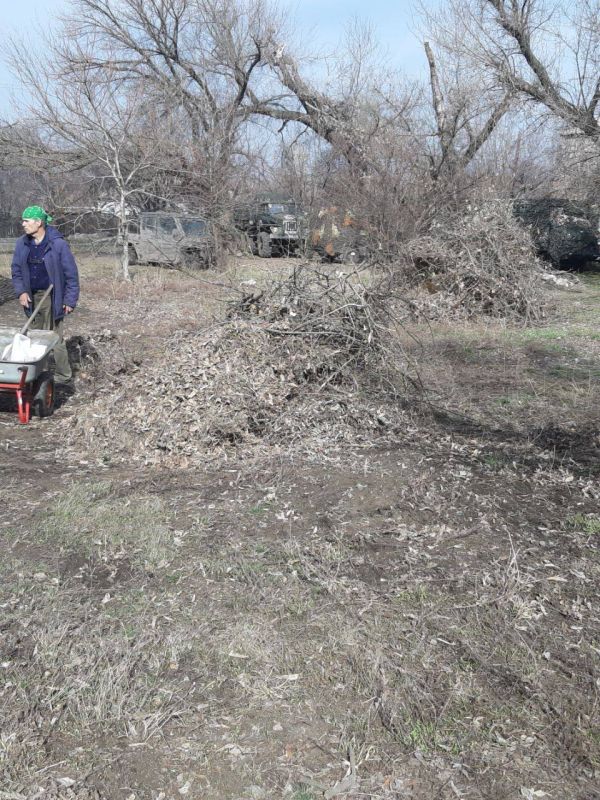 Виктория Жукова: Жители Зуевки огромные умнички! Ответственно и с любовью приняли участие в субботнике , активно включились в процесс по возрождению участка коммунального предприятия в поселке! Гордимся такими патриотичными ... Виктория Жукова: Жители Зуевки огромные умнички! Ответственно и с любовью приняли участие в субботнике , активно включились в процесс по возрождению участка коммунального предприятия в поселке! Гордимся такими патриотичными ...