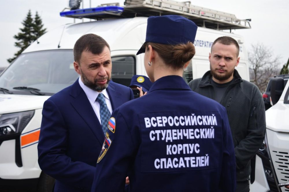 Денис Пушилин передал специальный транспорт Донецкому РО ВСКС Денис Пушилин передал специальный транспорт Донецкому РО ВСКС