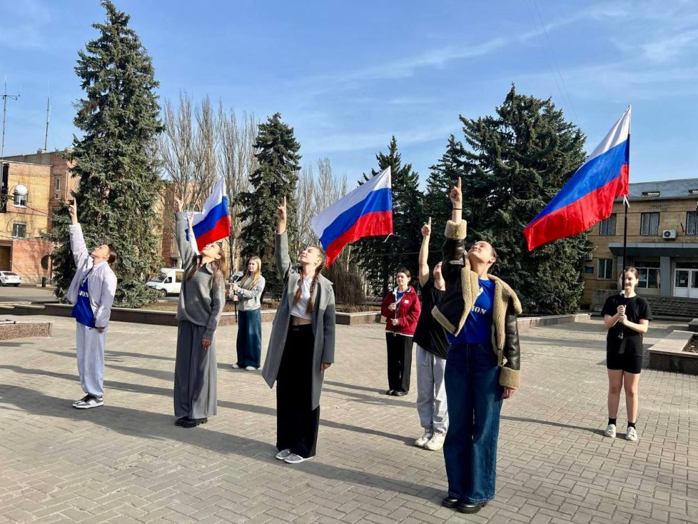 Михаил Меренков: 18 марта в нашей стране отмечают День воссоединения Крыма с Россией – дату, которая стала одной из ключевых в современной истории страны Михаил Меренков: 18 марта в нашей стране отмечают День воссоединения Крыма с Россией – дату, которая стала одной из ключевых в современной истории страны