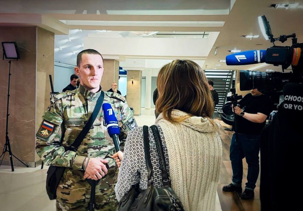 начало выше. ***. Прошло совсем немного времени. Мне удалось донести фильм «У края бездны» до очень влиятельных и невероятно честных людей. Понемногу все начали помогать. Ребятам стали оказывать юридическую поддержку... начало выше. ***. Прошло совсем немного времени. Мне удалось донести фильм «У края бездны» до очень влиятельных и невероятно честных людей. Понемногу все начали помогать. Ребятам стали оказывать юридическую поддержку...