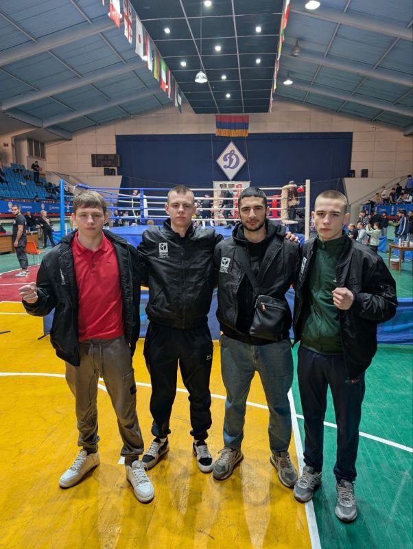 Енакиевские спортсмены на международном турнире по кикбоксингу Енакиевские спортсмены на международном турнире по кикбоксингу