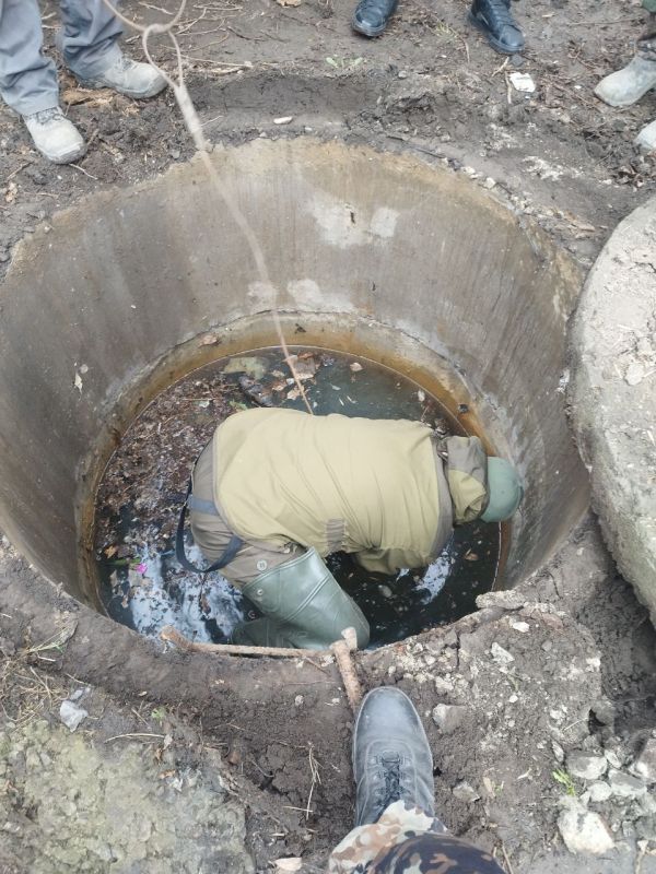 Сотрудниками ГУП ДНР "Вода Донбасса" совместно с подрядной организацией шеф-региона г. Москва, проводятся аварийно-восстановительные работы на сетях водоснабжения по ул. Пухова, 6А и ул. Речная, 28 в Ленинском... Сотрудниками ГУП ДНР "Вода Донбасса" совместно с подрядной организацией шеф-региона г. Москва, проводятся аварийно-восстановительные работы на сетях водоснабжения по ул. Пухова, 6А и ул. Речная, 28 в Ленинском...