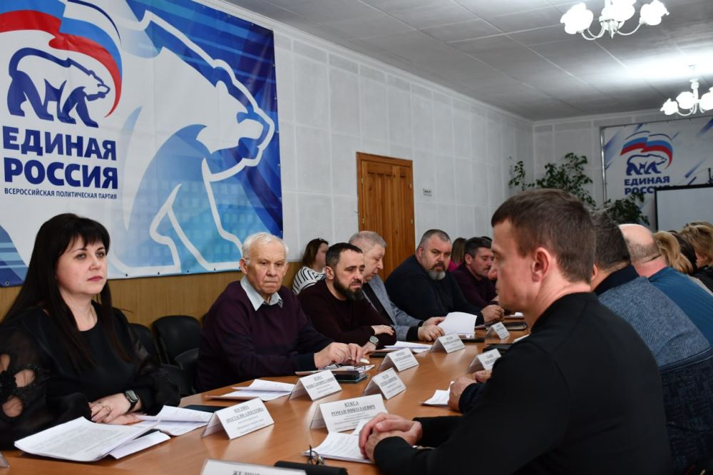 Сергей Желновач: Заседание Дебальцевского городского совета Донецкой Народной Республики первого созыва Сергей Желновач: Заседание Дебальцевского городского совета Донецкой Народной Республики первого созыва