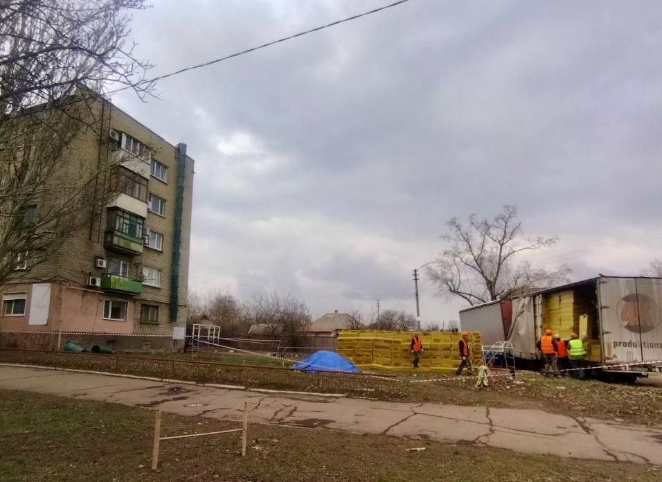 Денис Зубов: В городском округе Иловайск подрядной организацией Нижегородской области начаты подготовительные работы по капитальному ремонту мягкой кровли по адресам: Денис Зубов: В городском округе Иловайск подрядной организацией Нижегородской области начаты подготовительные работы по капитальному ремонту мягкой кровли по адресам: