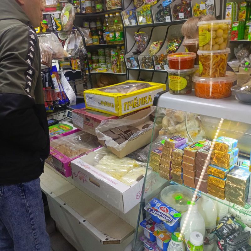 В Горняцком районе города Макеевки прошел плановый рейд Народного контроля по соблюдению правил торговли и санитарных норм В Горняцком районе города Макеевки прошел плановый рейд Народного контроля по соблюдению правил торговли и санитарных норм