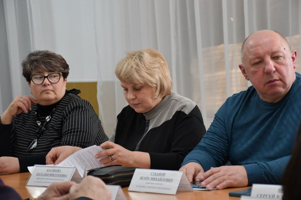 Сергей Желновач: Заседание Дебальцевского городского совета Донецкой Народной Республики первого созыва Сергей Желновач: Заседание Дебальцевского городского совета Донецкой Народной Республики первого созыва
