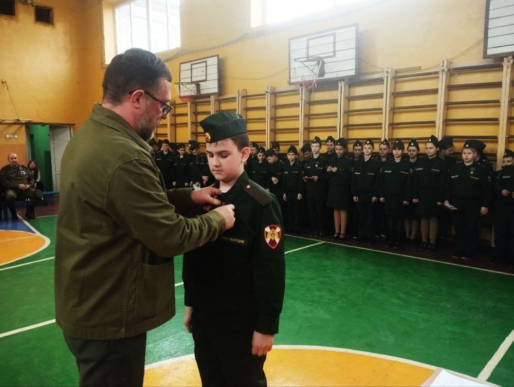 В Ждановке подвели итоги работы военно-профильных классов В Ждановке подвели итоги работы военно-профильных классов