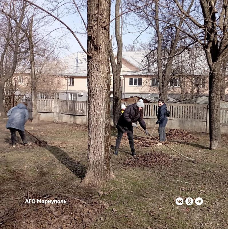 Сотрудники мариупольских терцентров приняли активное участие в республиканском субботнике Сотрудники мариупольских терцентров приняли активное участие в республиканском субботнике