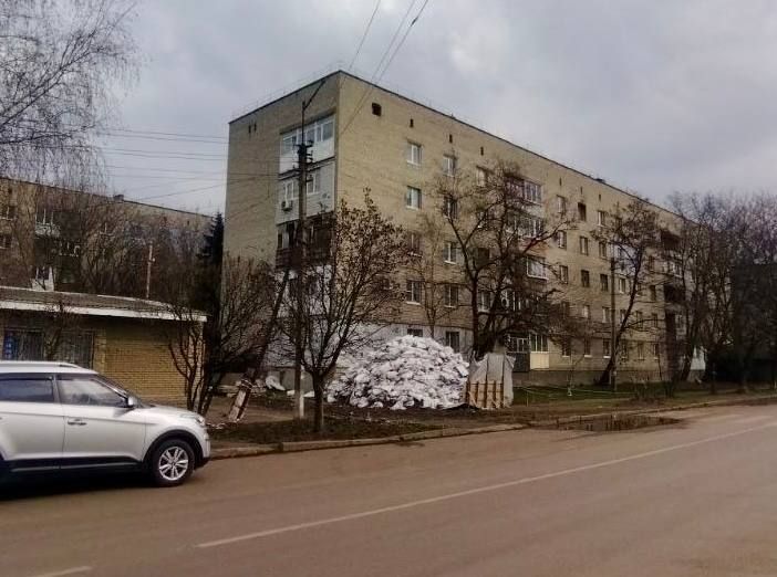Денис Зубов: В городском округе Иловайск подрядной организацией Нижегородской области начаты подготовительные работы по капитальному ремонту мягкой кровли по адресам: Денис Зубов: В городском округе Иловайск подрядной организацией Нижегородской области начаты подготовительные работы по капитальному ремонту мягкой кровли по адресам: