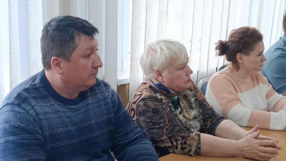 Виктория Жукова: Провела еженедельное аппаратное совещание с начальниками территориальных отделов, а также с представителями силовых структур Виктория Жукова: Провела еженедельное аппаратное совещание с начальниками территориальных отделов, а также с представителями силовых структур