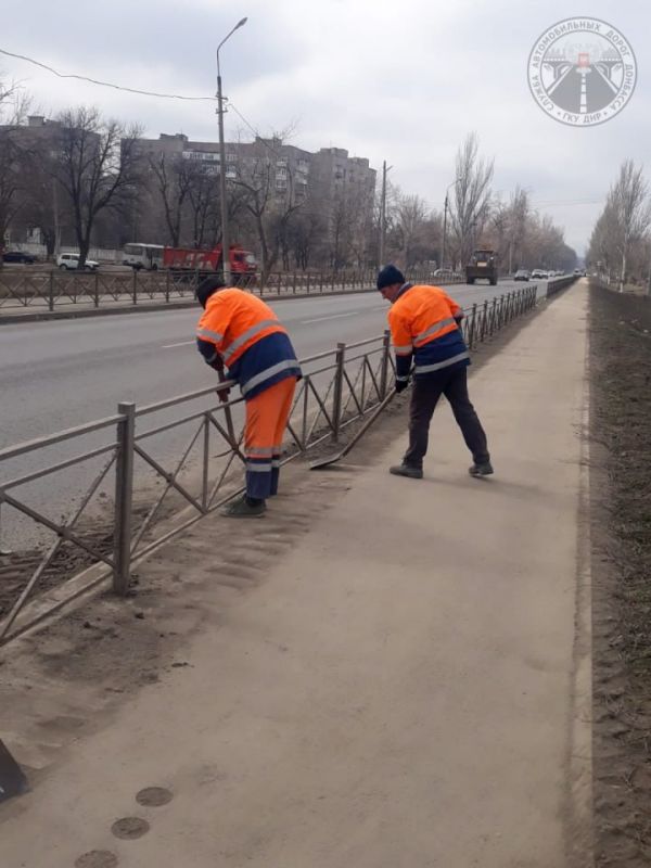 О мероприятиях по приведению в надлежащее состояние сети автомобильных дорог общего пользования рассказали в ГКУ "Служба автомобильных дорог Донбасса" О мероприятиях по приведению в надлежащее состояние сети автомобильных дорог общего пользования рассказали в ГКУ "Служба автомобильных дорог Донбасса"