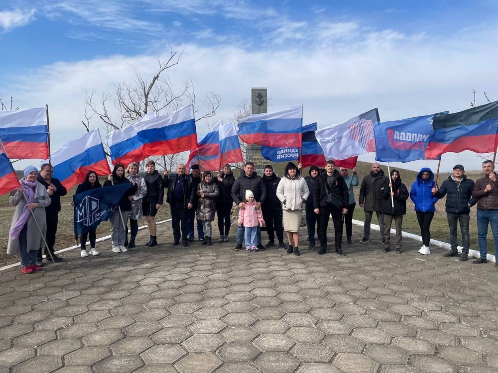 Крым наш!. Совет женщин Мангушского МО с гордостью объявляет о своем участии в автопробеге, посвященном Дню воссоединения Крыма с Россией, который прошел на территории Мангушского МО Крым наш!. Совет женщин Мангушского МО с гордостью объявляет о своем участии в автопробеге, посвященном Дню воссоединения Крыма с Россией, который прошел на территории Мангушского МО