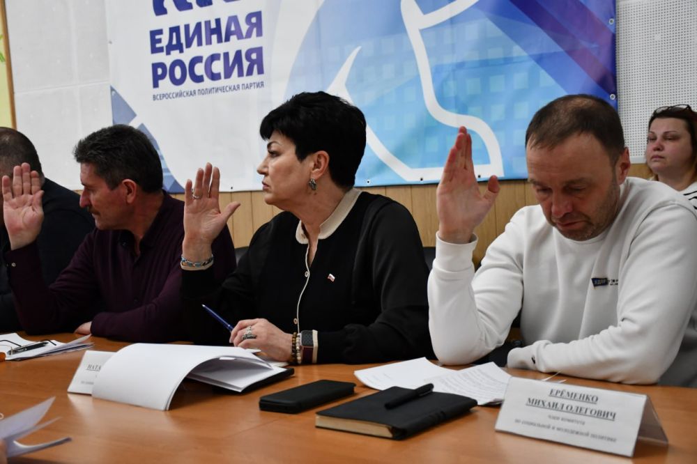 Сергей Желновач: Заседание Дебальцевского городского совета Донецкой Народной Республики первого созыва Сергей Желновач: Заседание Дебальцевского городского совета Донецкой Народной Республики первого созыва