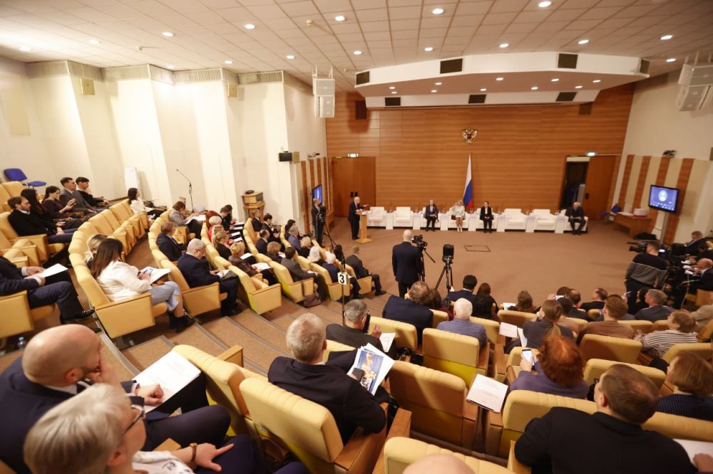 Депутаты Народного Совета выступили на конференции в Государственной Думе Депутаты Народного Совета выступили на конференции в Государственной Думе