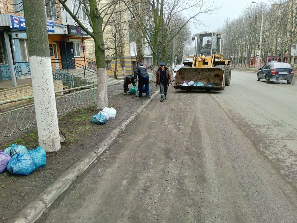 В Снежном подвели итоги первого в этом году общереспубликанского субботника В Снежном подвели итоги первого в этом году общереспубликанского субботника