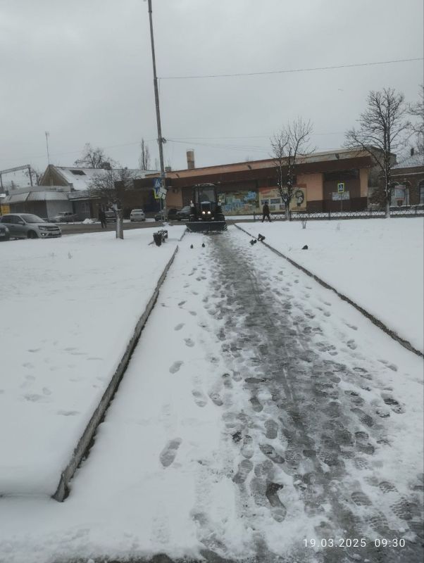 Сергей Желновач: С целью содержания территории городского округа и в связи с выпавшими обильными осадками, работниками МУП "Жилремсервис" ведутся работы по очистке автодорог городского округа от снега Сергей Желновач: С целью содержания территории городского округа и в связи с выпавшими обильными осадками, работниками МУП "Жилремсервис" ведутся работы по очистке автодорог городского округа от снега