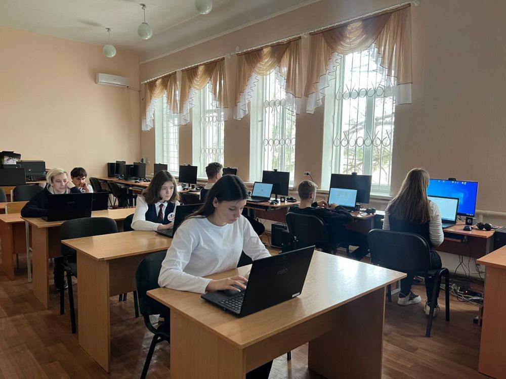 Великая победа. Первые Докучаевского округа приняли участие во Всемирной олимпиаде «Великая победа», став частью глобального события, объединившего молодежь из разных уголков планеты Великая победа. Первые Докучаевского округа приняли участие во Всемирной олимпиаде «Великая победа», став частью глобального события, объединившего молодежь из разных уголков планеты
