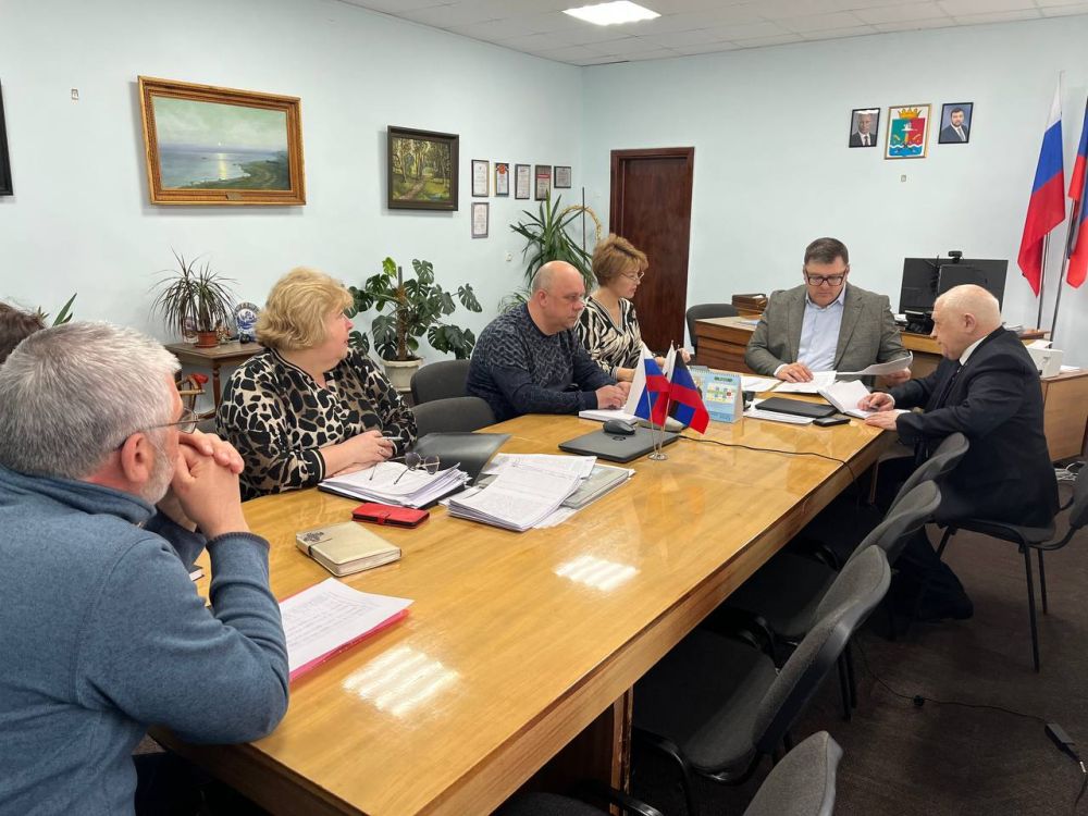 Василий Овчаров: Сегодня, 19 марта, провел оперативное совещание по рабочим вопросам с участием заместителей Главы и руководителей структурных подразделений Администрации округа Василий Овчаров: Сегодня, 19 марта, провел оперативное совещание по рабочим вопросам с участием заместителей Главы и руководителей структурных подразделений Администрации округа