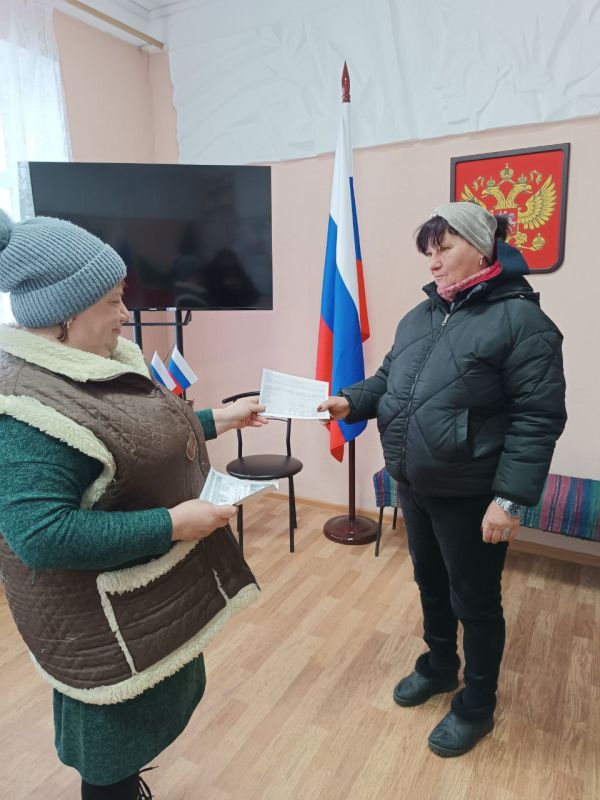 "МЧС Предупреждает". 18.03.2025 в МБУ «Калининский СДК» прошла акция по распространению памяток с правилами пожарной безопасности и поведении в случае возникновения пожара "МЧС Предупреждает". 18.03.2025 в МБУ «Калининский СДК» прошла акция по распространению памяток с правилами пожарной безопасности и поведении в случае возникновения пожара