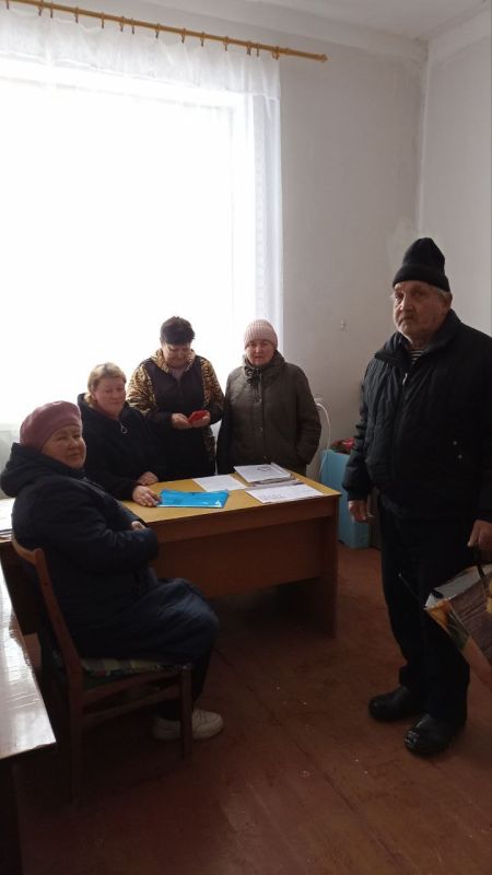 19 марта начальник Петровского территориального отдела Лащенова Наталья провела встречу с жителями села Петровское 19 марта начальник Петровского территориального отдела Лащенова Наталья провела встречу с жителями села Петровское