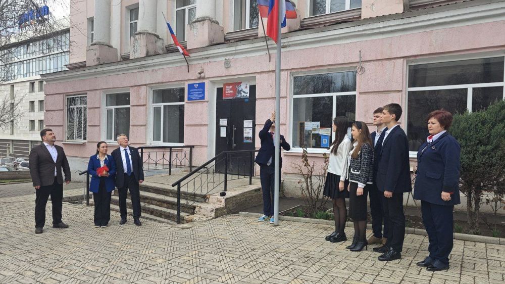 Первый однажды, первый — всегда! Первый однажды, первый — всегда!