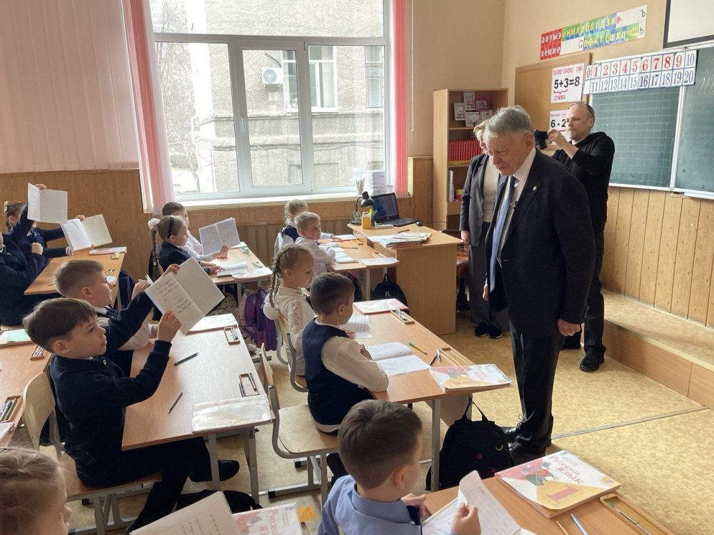 Первый однажды, первый — всегда! Первый однажды, первый — всегда!
