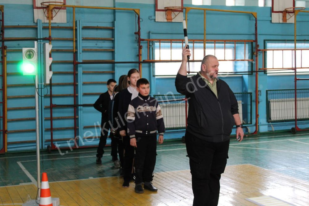 Алексей Кулемзин: В канун весенних каникул волонтеры Регионального центра по профилактике детского дорожно-транспортного травматизма «Лаборатория безопасности» при Донецкой академии транспорта провели уроки по безопасности... Алексей Кулемзин: В канун весенних каникул волонтеры Регионального центра по профилактике детского дорожно-транспортного травматизма «Лаборатория безопасности» при Донецкой академии транспорта провели уроки по безопасности...