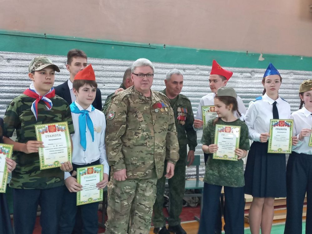 Дмитрий Огилец: Сегодня члены Макеевской городской организации "Российский союз ветеранов Афганистана и специальных военных операций" по приглашению педагогов и учащихся посетили лицей#1 "Лидер" г.Макеевки Дмитрий Огилец: Сегодня члены Макеевской городской организации "Российский союз ветеранов Афганистана и специальных военных операций" по приглашению педагогов и учащихся посетили лицей#1 "Лидер" г.Макеевки