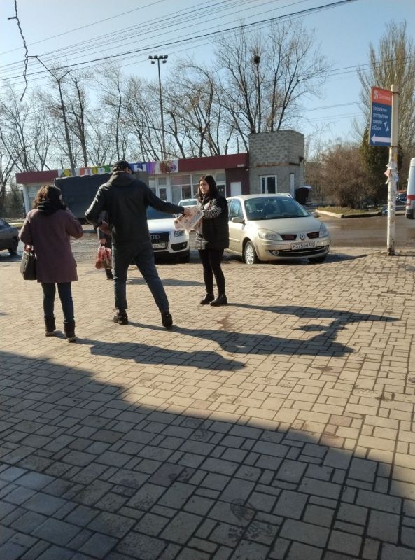 В Червоногвардейском районе прошла раздача газет В Червоногвардейском районе прошла раздача газет