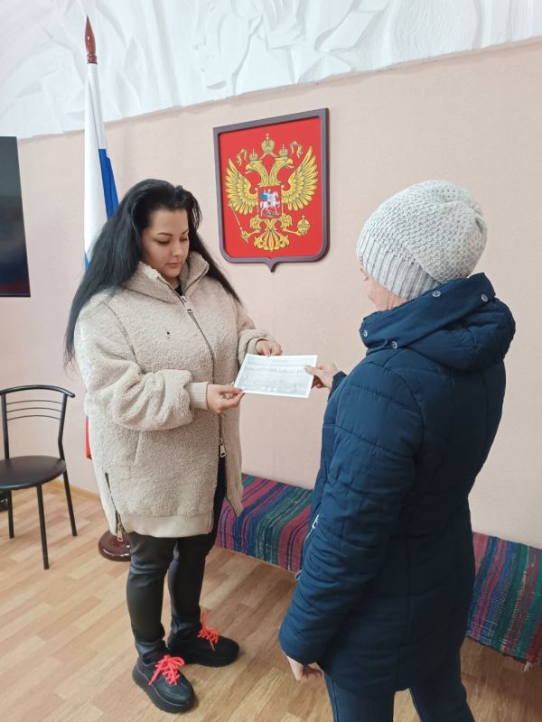 "МЧС Предупреждает". 18.03.2025 в МБУ «Калининский СДК» прошла акция по распространению памяток с правилами пожарной безопасности и поведении в случае возникновения пожара "МЧС Предупреждает". 18.03.2025 в МБУ «Калининский СДК» прошла акция по распространению памяток с правилами пожарной безопасности и поведении в случае возникновения пожара