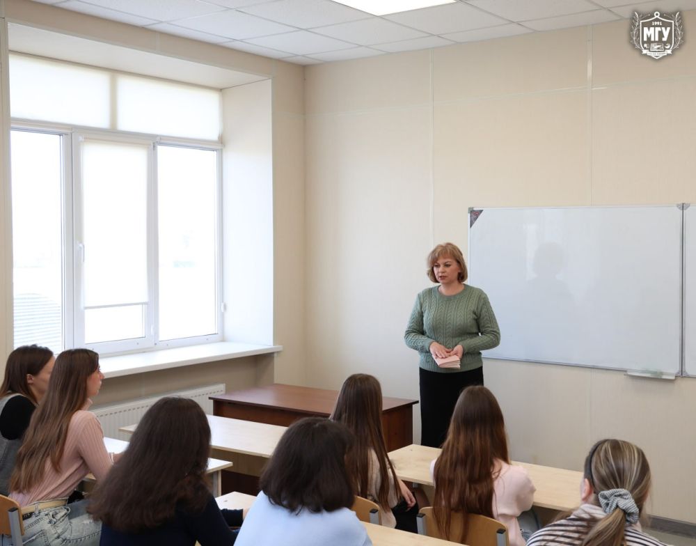 В честь Всемирного Дня социального работника на факультете гуманитарных и социальных наук МГУ имени А.И В честь Всемирного Дня социального работника на факультете гуманитарных и социальных наук МГУ имени А.И