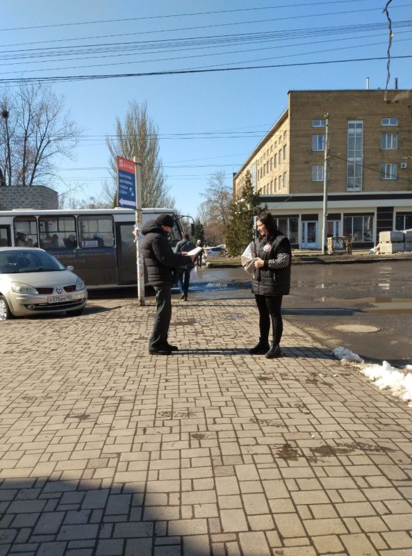 В Червоногвардейском районе прошла раздача газет В Червоногвардейском районе прошла раздача газет