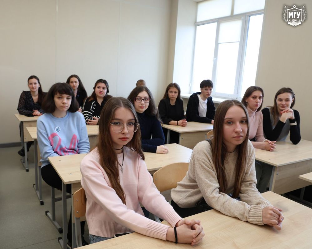 В честь Всемирного Дня социального работника на факультете гуманитарных и социальных наук МГУ имени А.И В честь Всемирного Дня социального работника на факультете гуманитарных и социальных наук МГУ имени А.И