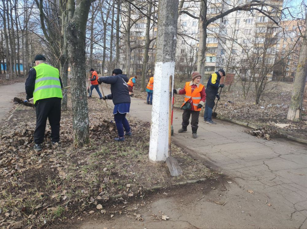 Юрий Будрин: Сегодня, 20.03.2025, в рамках проекта «Городская среда», реализуемого Всероссийской политической партией Единая Россиясотрудники Управления эксплуатации жилого фонда ООО "Текстильщик -2015" приняли участие в... Юрий Будрин: Сегодня, 20.03.2025, в рамках проекта «Городская среда», реализуемого Всероссийской политической партией Единая Россиясотрудники Управления эксплуатации жилого фонда ООО "Текстильщик -2015" приняли участие в...
