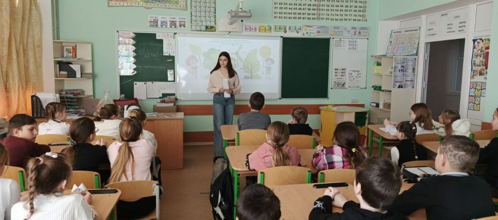 Экочас, посвященный Дню Земли, проведен с обучающимися 4-Б и 4-В классов ГБОУ "Волновахская школа №5" Волновахского м.о." Экочас, посвященный Дню Земли, проведен с обучающимися 4-Б и 4-В классов ГБОУ "Волновахская школа №5" Волновахского м.о."